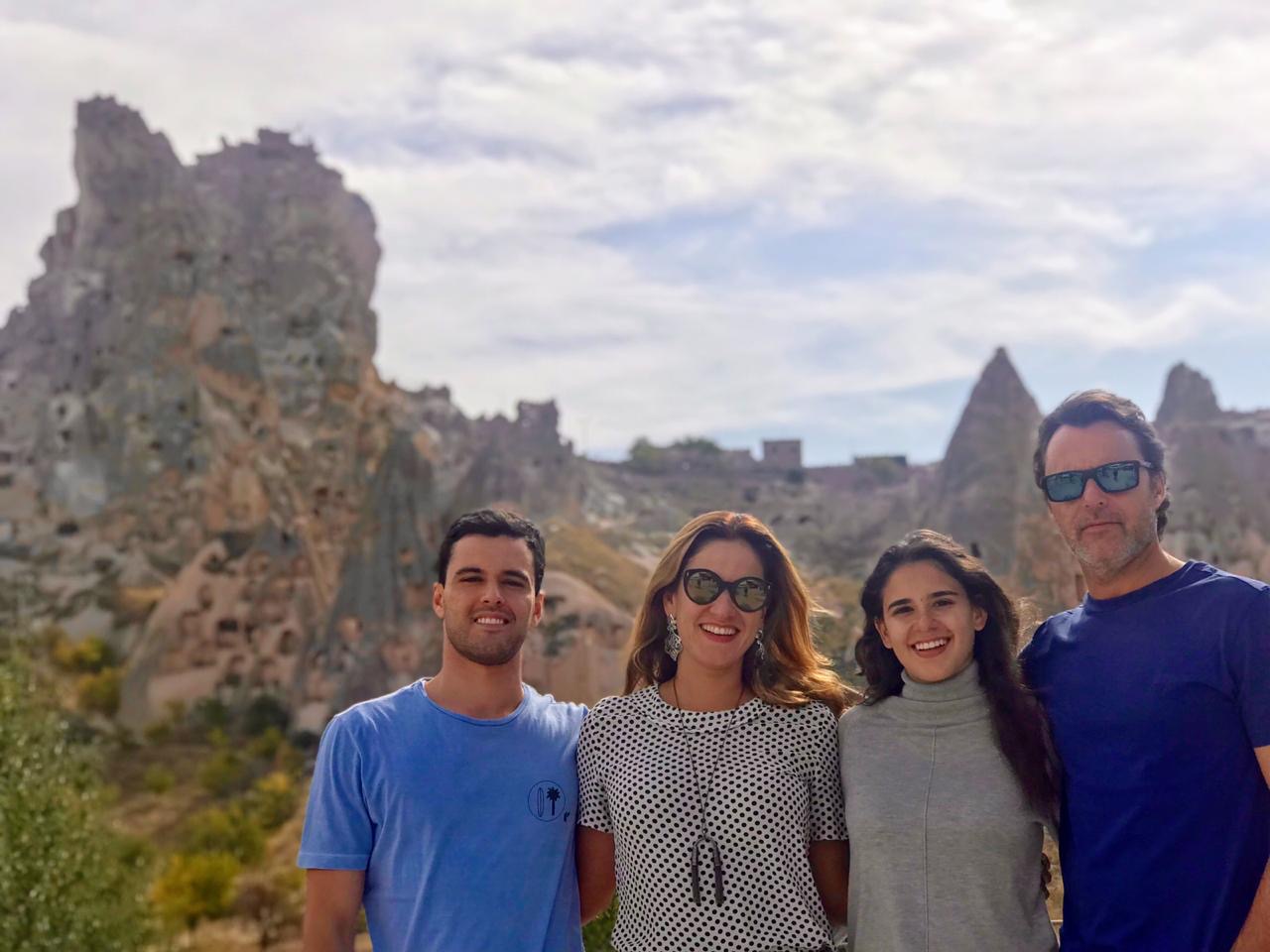 Castelo de Uçhisar e os vales da Capadócia